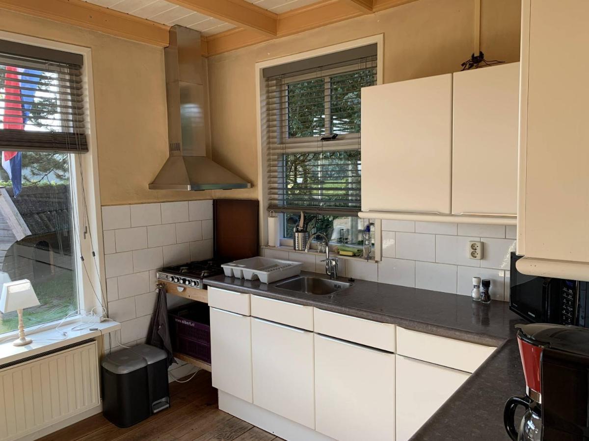 Veendijkhoeve Oosterwolde  Bagian luar foto