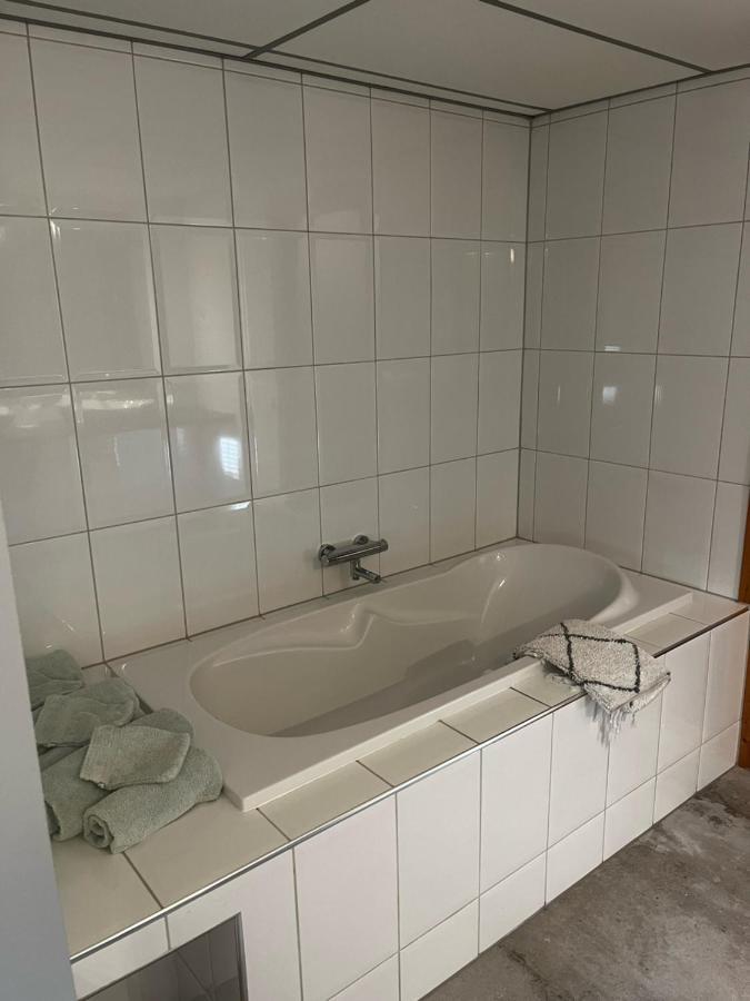 Veendijkhoeve Oosterwolde  Bagian luar foto